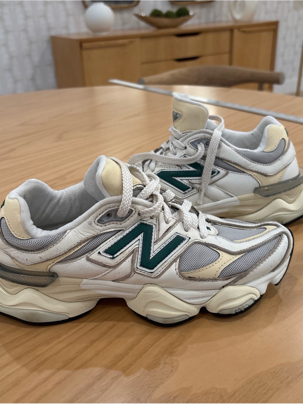 New Balance Men's White Gray Cream Athletic Sneakers with Teal Logo